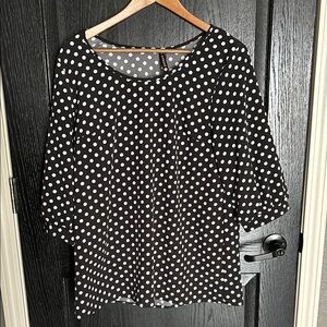 Piphany Black and White Flutter Sleeve Boxy Blouse